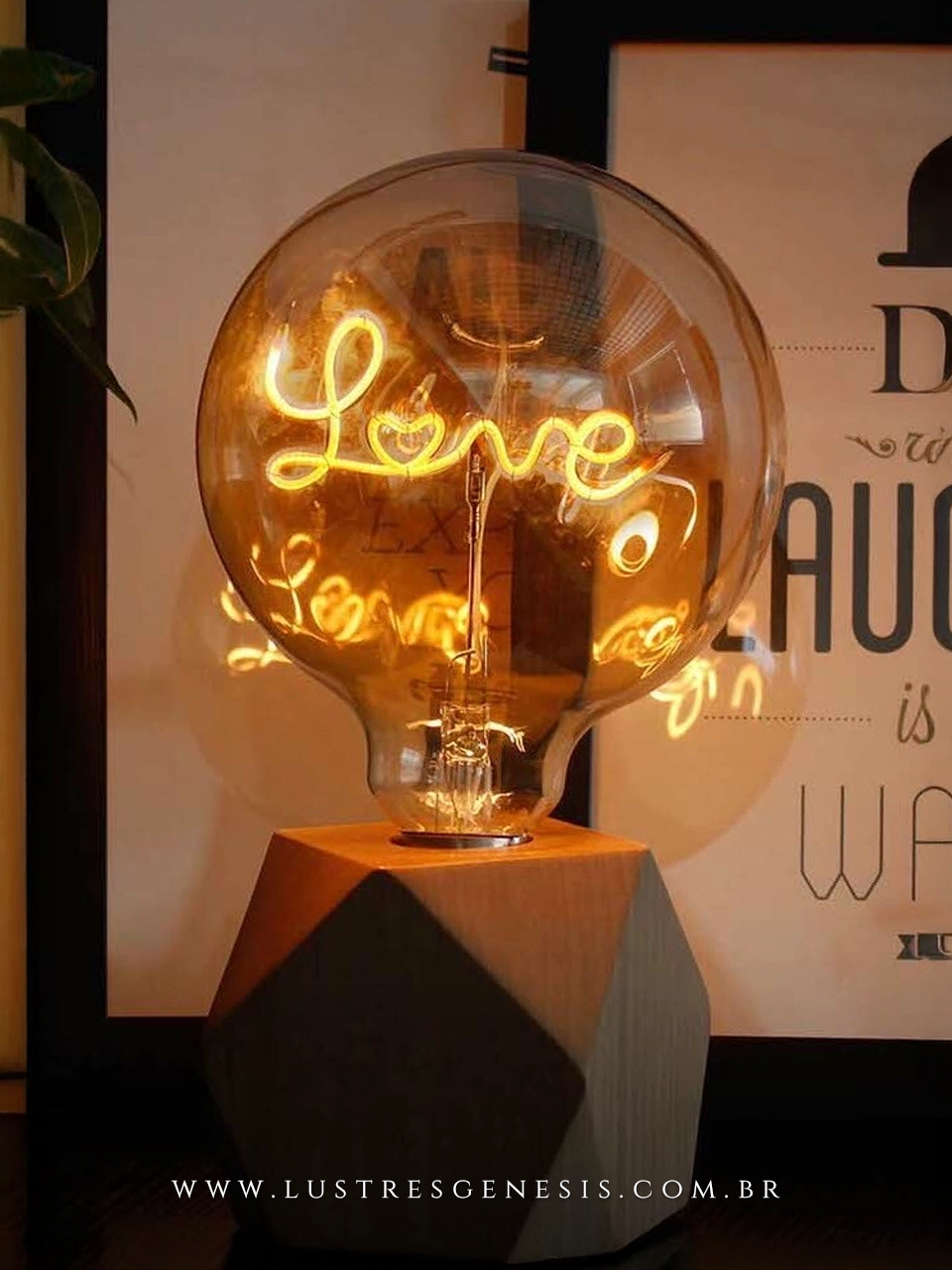 Luminária Abajur Twist de madeira para mesa de escritório ou cabeceira de cama. Lustres Gênesis loja online de Lustres e Iluminação Decorativa